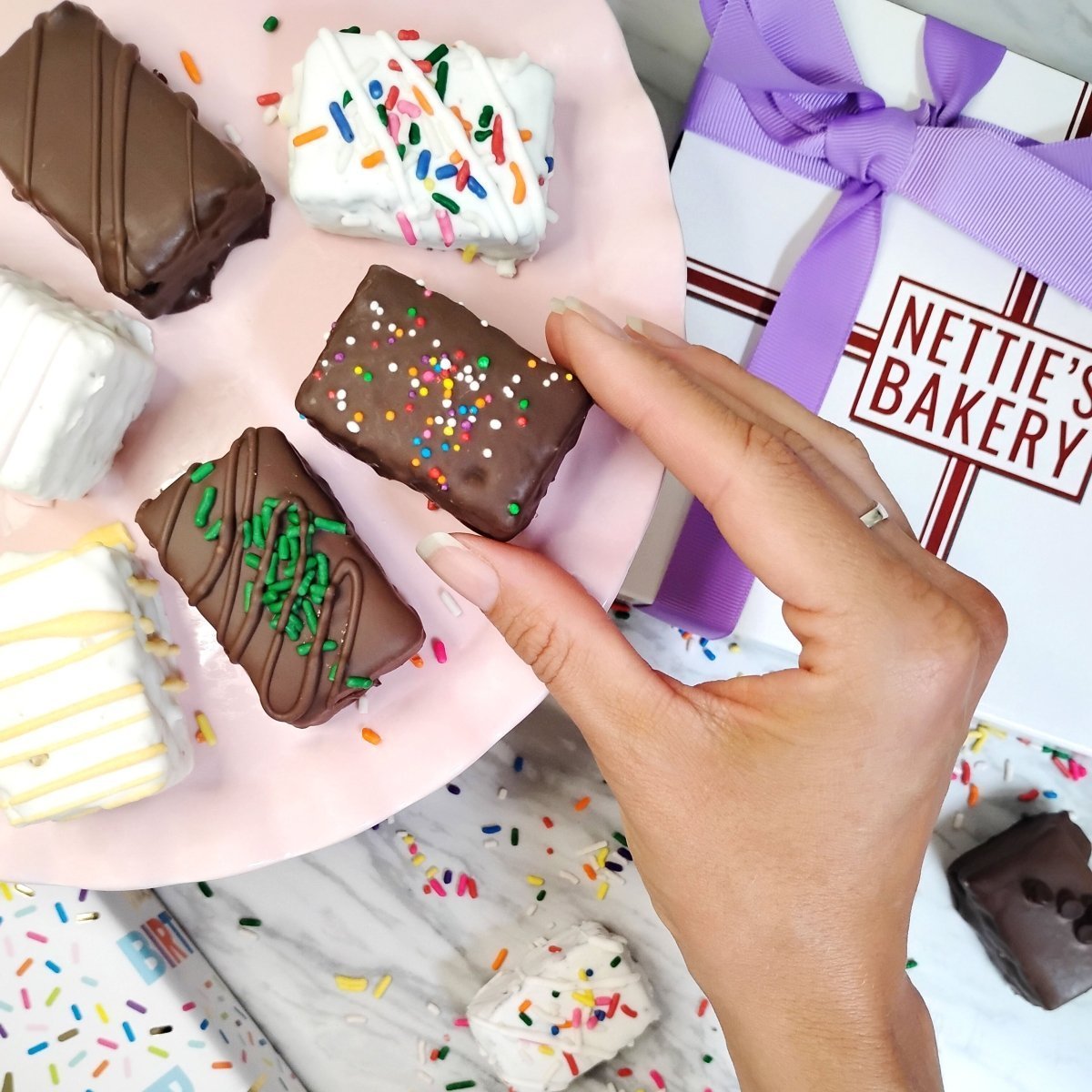 The Brownie and Cake Combo 30 - Piece - Nettie's Craft Brownies